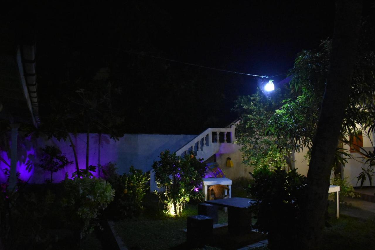 Aroma Guest House Mirissa Dış mekan fotoğraf