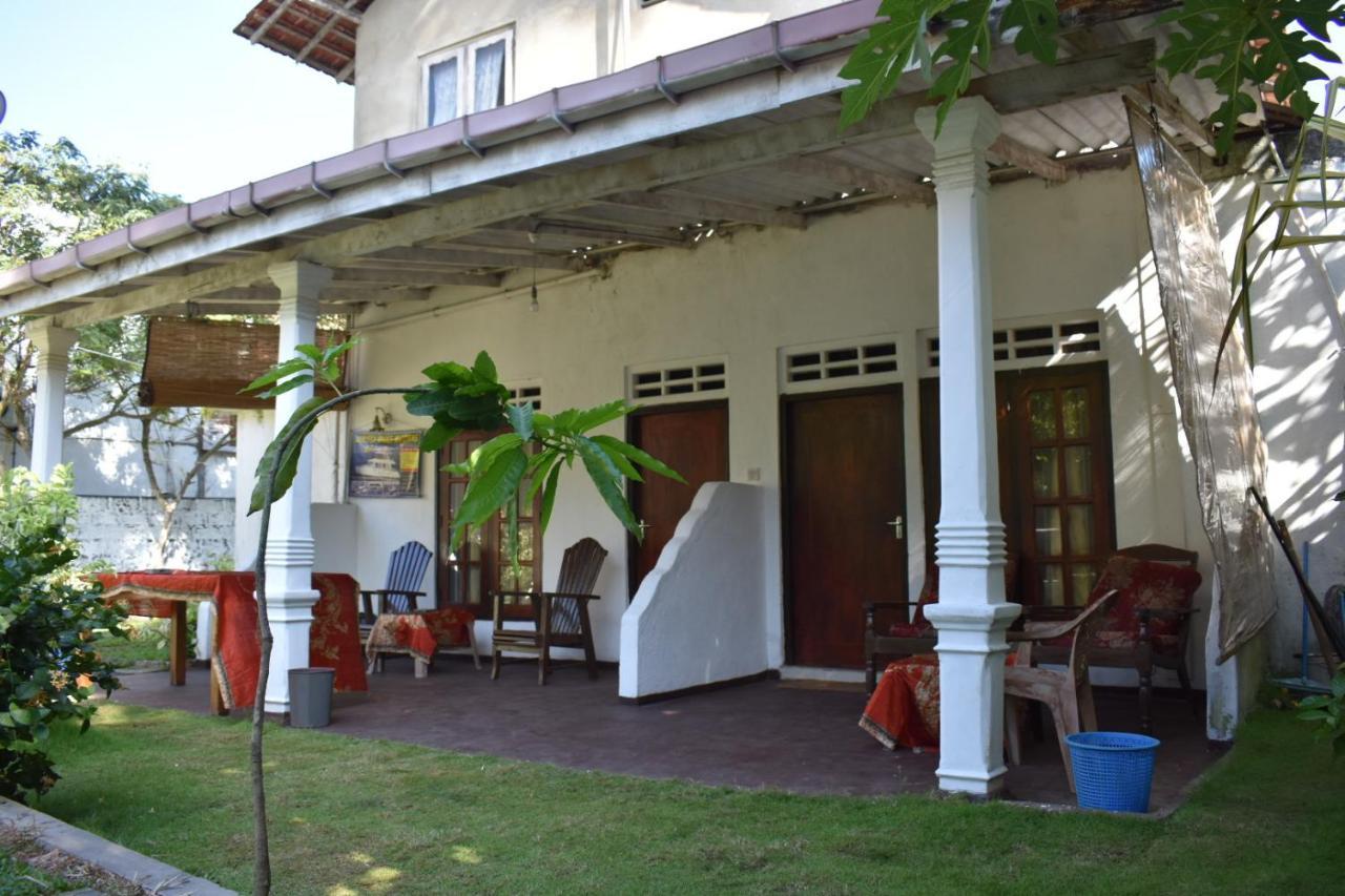 Aroma Guest House Mirissa Dış mekan fotoğraf