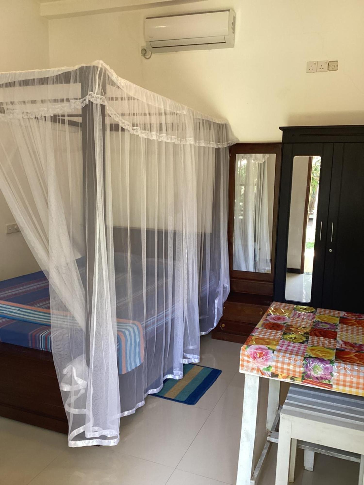 Aroma Guest House Mirissa Dış mekan fotoğraf